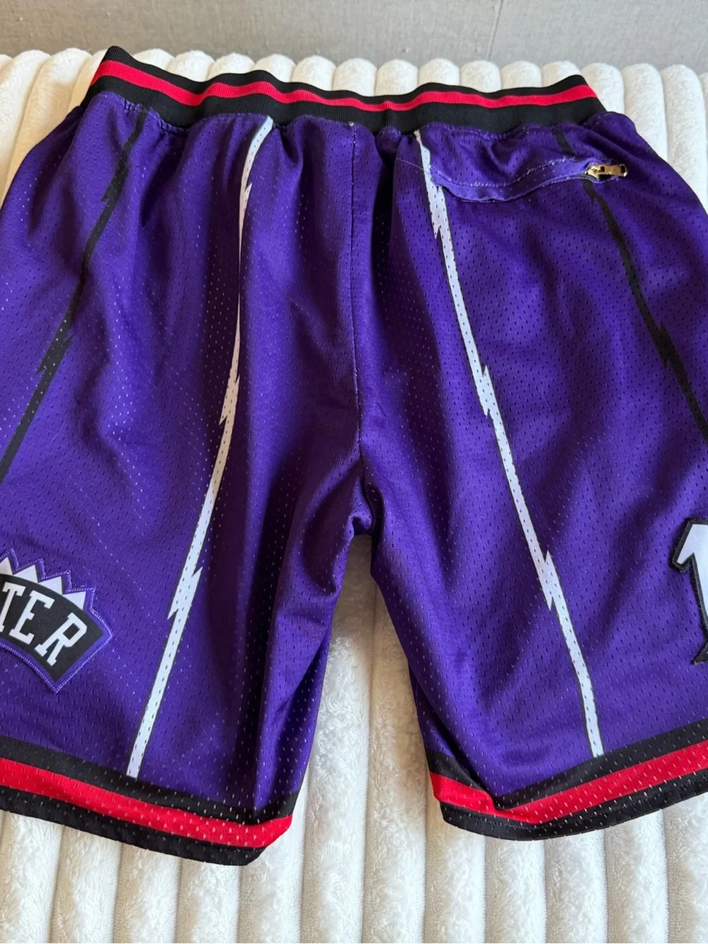Vince Carter #15 Toronto Raptors Basketball Shorts XL Purple Embroidered